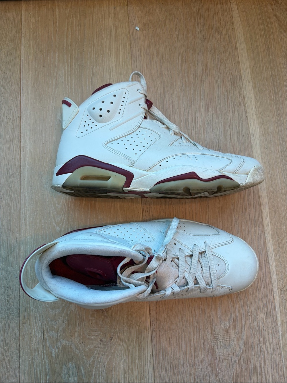 Jordan 6 High-Top Sneakers “Maroon”
